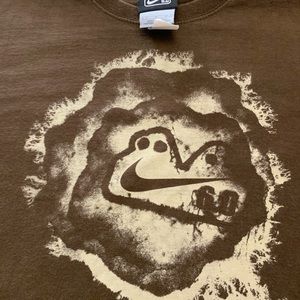 Vintage SB 6.0 RUBBER MAN Nike Gray tag T Shirt